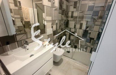 Resale - Apartament  - Los Altos - Torrevieja