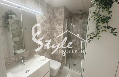 Resale - Apartament  - Los Altos - Torrevieja