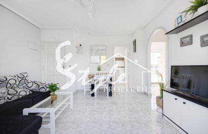 Resale - Apartament  - Torrevieja - La Mata