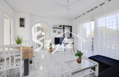 Resale - Apartament  - Torrevieja - La Mata