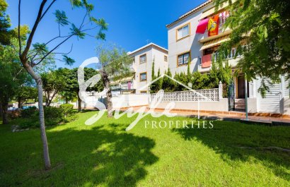 2-Bedroom Apartment in Torrevieja with Communal Pool, Garage and Storage Room.ID 1476