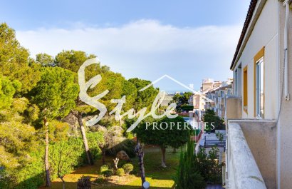 2-Bedroom Apartment in Torrevieja with Communal Pool, Garage and Storage Room.ID 1476