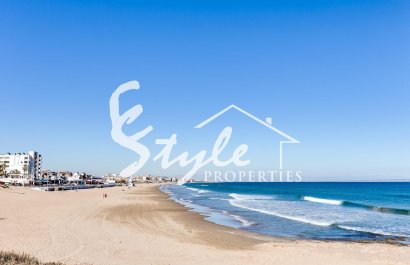 Resale - Apartament  - Torrevieja - La Mata