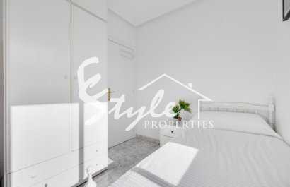 Resale - Apartament  - Torrevieja - La Mata