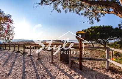 Resale - Apartament  - Torrevieja - La Mata