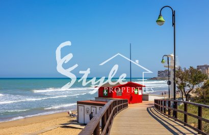 Resale - Apartament  - Torrevieja - La Mata