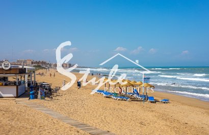 Resale - Apartament  - Torrevieja - La Mata
