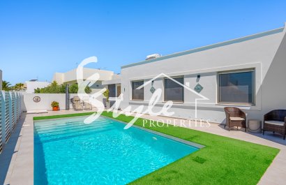 Reventa - Villa - La Marina - La marina