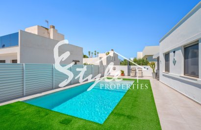 Reventa - Villa - La Marina - La marina