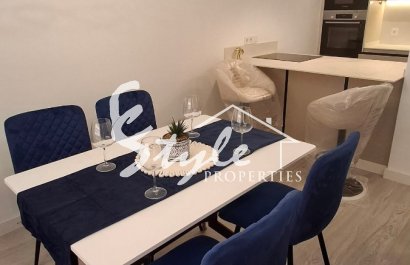 Resale - Apartament / Duplex - Torrevieja - Playa Acequion