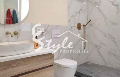 Resale - Apartament / Duplex - Torrevieja - Playa Acequion