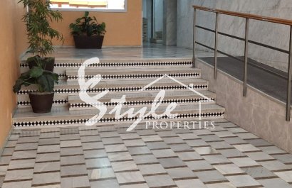 Resale - Apartament / Duplex - Torrevieja - Playa Acequion