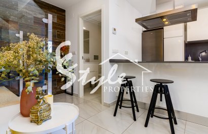 Resale - Townhouse / Terraced House - Villamartín - Las Filipinas