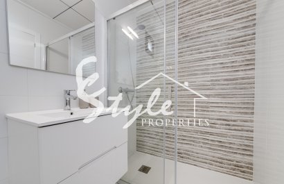 Resale - Townhouse / Terraced House - Villamartín - Las Filipinas