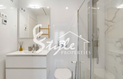 Resale - Townhouse / Terraced House - Villamartín - Las Filipinas