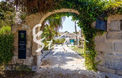 Resale - Townhouse / Terraced House - Villamartín - Las Filipinas