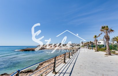 Resale - Townhouse / Terraced House - Villamartín - Las Filipinas