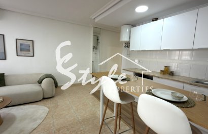 Resale - Apartament  - Torrevieja - Curva del Palangre