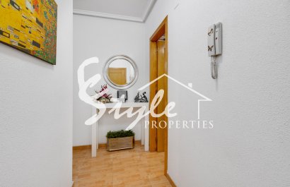Resale - Apartament  - Torrevieja - Playa del Acequión