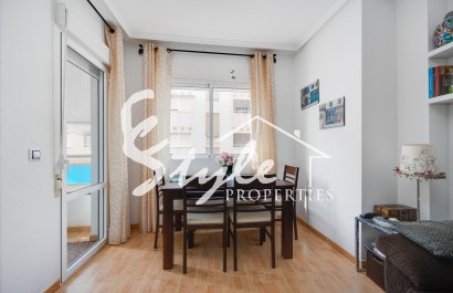 Resale - Apartament  - Torrevieja - Playa del Acequión