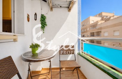 Resale - Apartament  - Torrevieja - Playa del Acequión