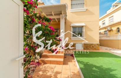 Resale - Apartament  - Orihuela-Costa - Los Dolses