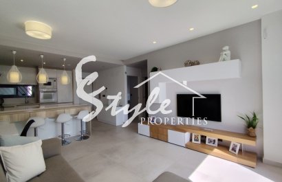 Resale - Apartament  - El Raso