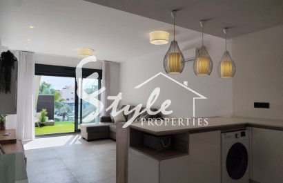 Resale - Apartament  - El Raso