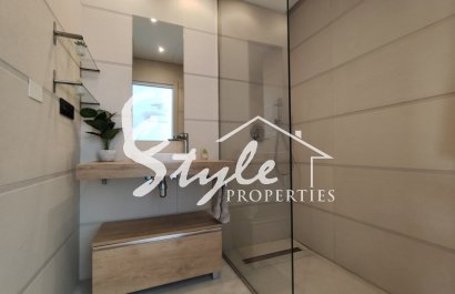 Resale - Apartament  - El Raso
