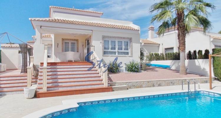 Villa de lujo con piscina en Las Ramblas, Costa Blanca