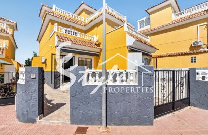 Resale - Townhouse - Orihuela-Costa - Playa Flamenca