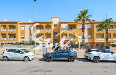 Resale - Apartament  - Villamartín - Orihuela Costa