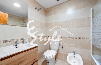 Resale - Apartament  - Villamartín - Orihuela Costa