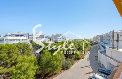 Resale - Apartament  - Villamartín - Orihuela Costa