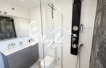 Resale - Villa - Villamartín - Villamartin