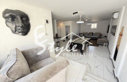 Resale - Villa - Villamartín - Villamartin