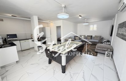 Resale - Villa - Villamartín - Villamartin