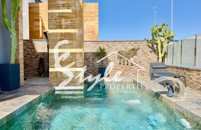 Resale - Villa - Orihuela-Costa - Cabo Roig