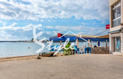 Resale - Apartament  - Torrevieja - Playa del Acequión