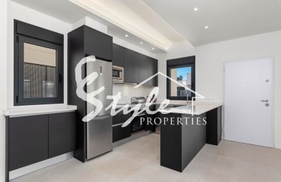Resale - Semi-Detached Villa - Ciudad Quesada - La Marina