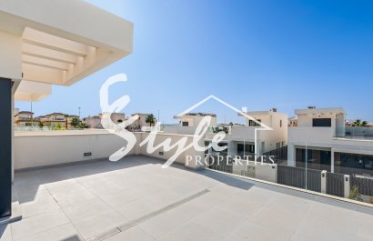 Resale - Semi-Detached Villa - Ciudad Quesada - La Marina