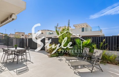 Resale - Semi-Detached Villa - Ciudad Quesada - La Marina