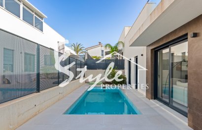 Resale - Semi-Detached Villa - Ciudad Quesada - La Marina