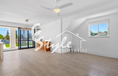 Resale - Village house - Los Montesinos - La Herada