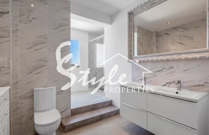 Resale - Village house - Los Montesinos - La Herada