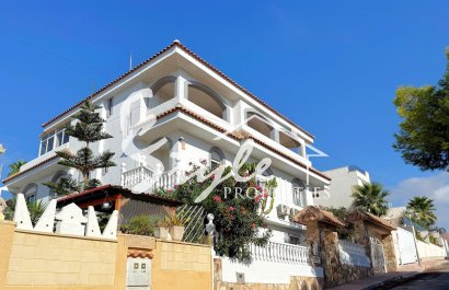 Reventa - Villa - San Miguel De Salinas - BLUE LAGOON