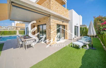 Reventa - Villa - Ciudad Quesada - Lo pepin