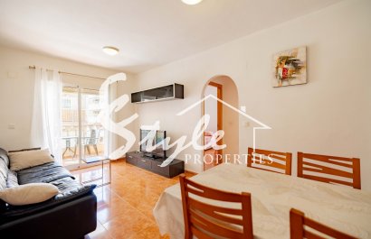 Resale - Apartament  - Torrevieja - Playa de los locos
