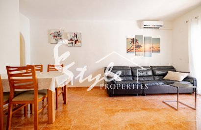 Resale - Apartament  - Torrevieja - Playa de los locos