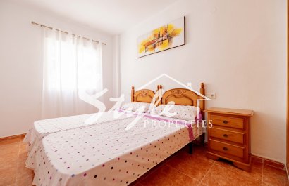 Resale - Apartament  - Torrevieja - Playa de los locos